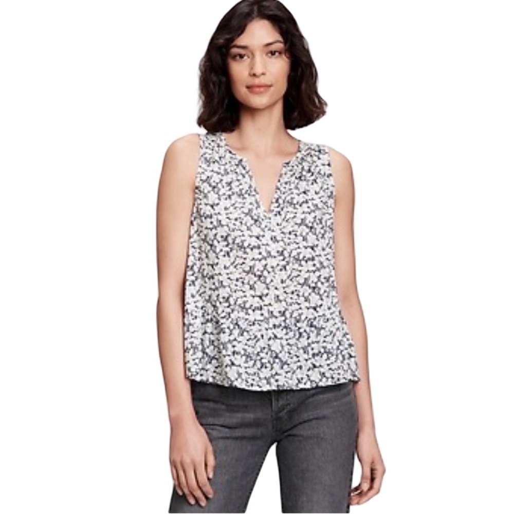 GAP Navy White Floral Sleeveless‎ Split Neck Blouse M - Picture 8 of 8